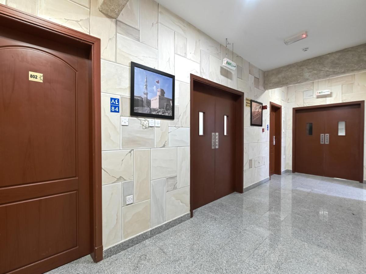 Platinium Hotel Apartments Seeb Buitenkant foto
